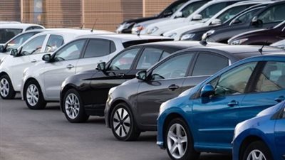 لقاءات تحت المراقبة.. هل انتهت أسطورة سيارات القرش بعد قضية الرشوة؟