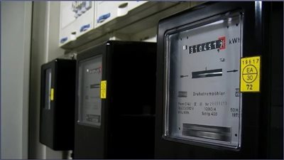 العدّ التنازلي بدأ.. 13 يومًا قبل غرامات ورفع عدادات الكهرباء القديمة