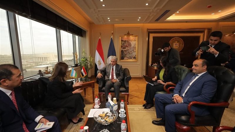 وزير السياحة