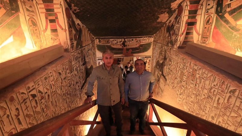 جانب من زيارة الوزير