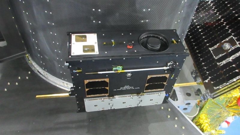 تشغيل القمر الصناعي