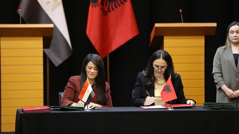 وزيرة التخطيط ووزيرة