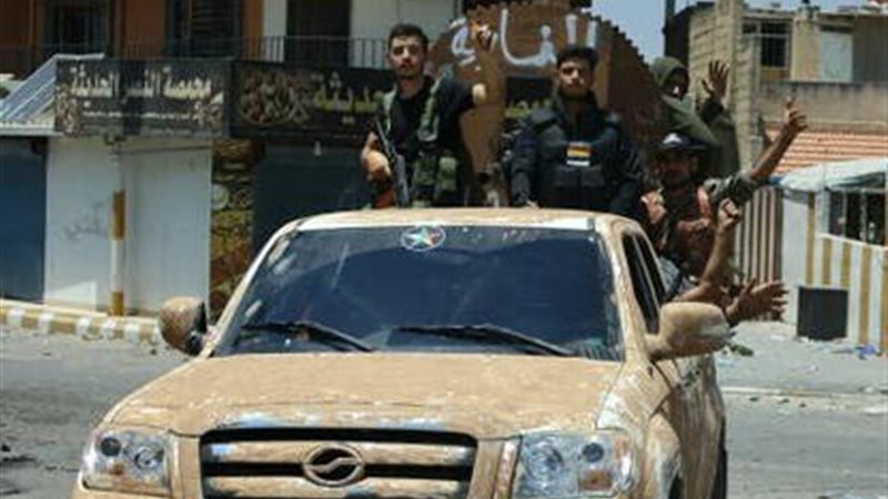 مسلحون يستهدفون بالهاون