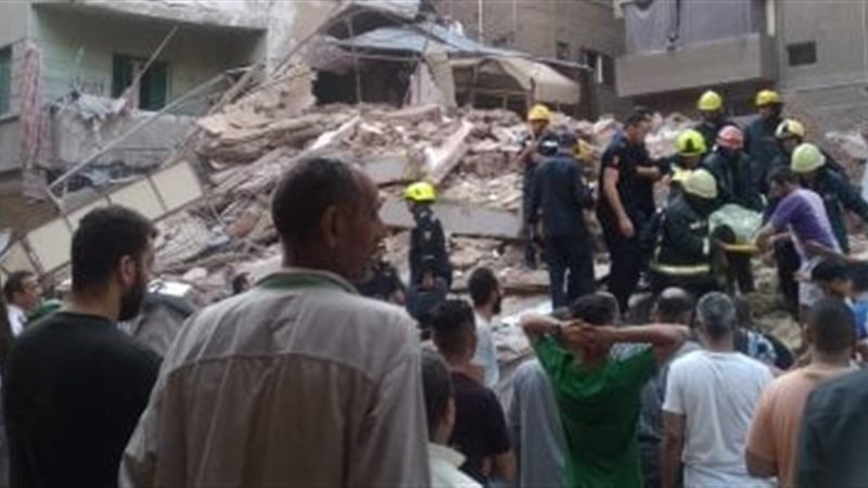 انهيار عقار 