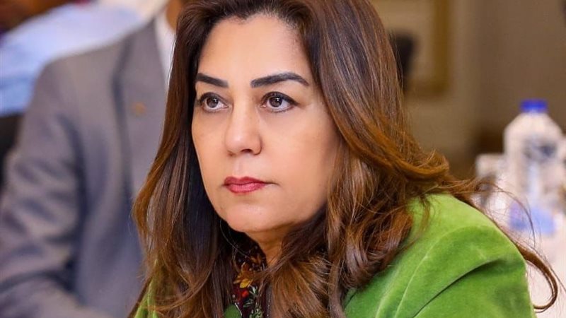 الدكتورة منال عوض