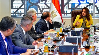 «التنمية المحلية» تبحث مع مستثمرين التوسع في الاستثمارات البيئية بالمحميات الطبيعية