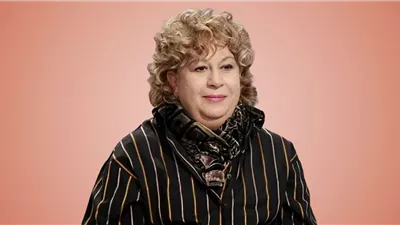 «لن أنسى».. محمد صبحي ينعى سمية الألفي