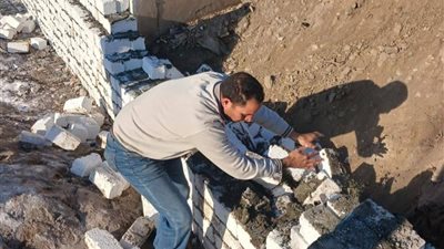  إزالة 3 حالات تعد بالبناء المخالف في أبوقرقاص ضمن حملة مكبرة