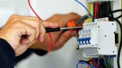 مواجهة حاسمة لسرقة الكهرباء.. غرامات مضاعفة وعقوبات رادعة