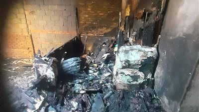 السيطرة على حريق بسوق عرفان بالإسكندرية دون إصابات (صور)