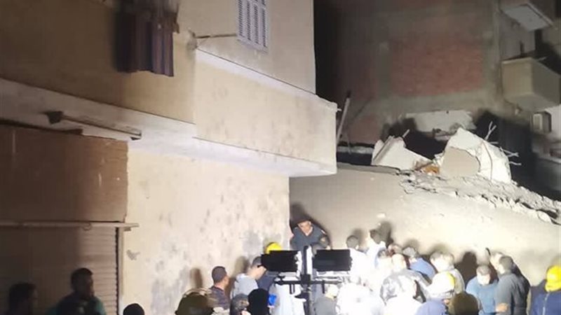 انهيار العقار 