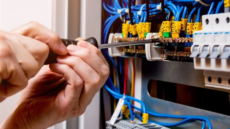 سرقة التيار الكهربائي