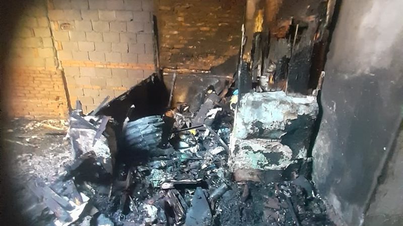 جانب من الحريق