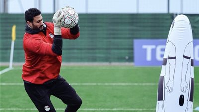 رسائل نارية من إكرامي بشأن محمد الشناوي 