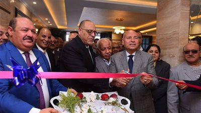 وزير العمل يفتتح المقر الجديد للنقابة العامة للعاملين بالنقل البري