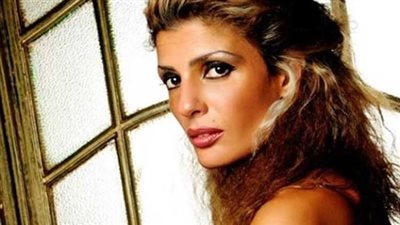 فيدرا تثير الجدل بفيديو ديني: 