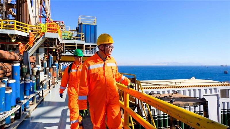 وزير البترول في الجولة