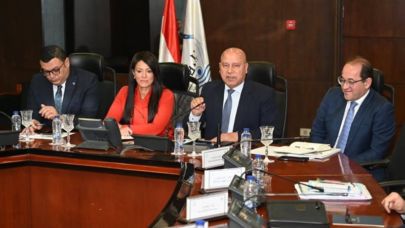 وزير النقل والصناعة