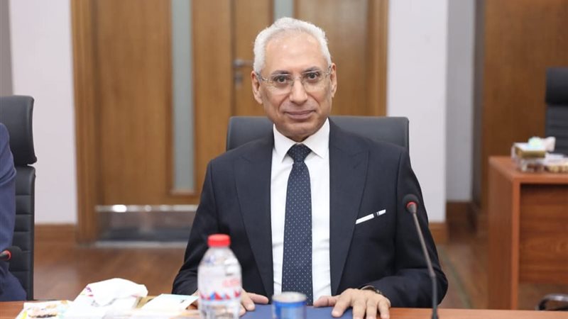 رئيس جامعة المنيا