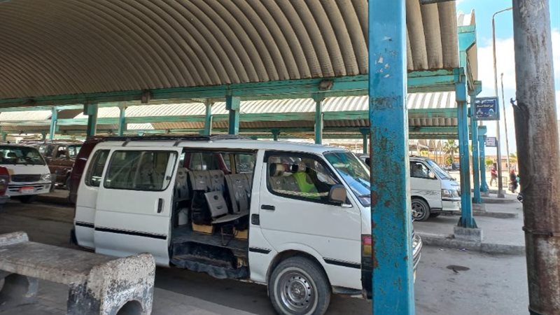 قرار منع جلوس السيدات