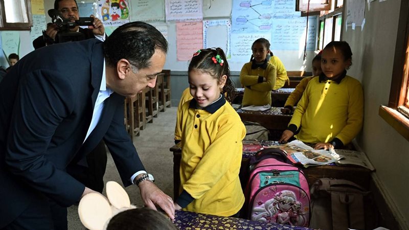 مصطفى مدبولي في مدرسة