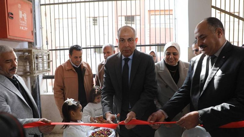 جزء من الافتتاح 