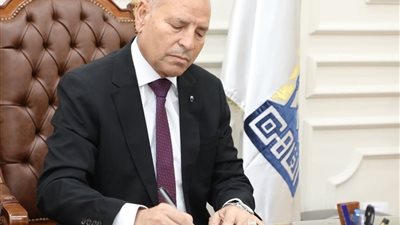 محافظ القاهرة: مزايدة محدودة لفك وبيع مكونات كوبرى السيدة عائشة تمهيدًا لإزالته حفاظًا على أرواح المواطنين