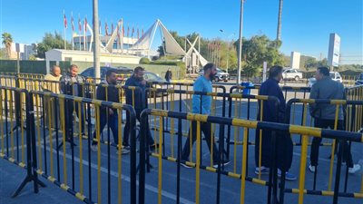 إقبال لافت للمصريين بالكويت على التصويت في جولة الإعادة للدوائر الملغاة