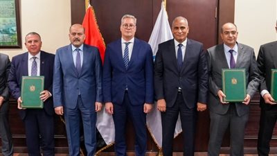   تحالف مصرفي يضم QNB مصروCIB وبنك القاهرة لتمويل مشترك بقيمة 140 مليون دولار أمريكي لشركة العلمين لمنتجات السيليكون 