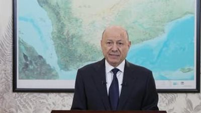 العليمي يحسم الجدل: حماية الشراكة مع السعودية «مسؤولية وطنية» وإنهاء التواجد الإماراتي خطوة تصحيحية لا تعني القطيعة