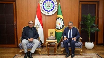 في زيارة رسمية.. وزير قطاع الأعمال العام يلتقي محافظ الدقهلية لتعزيز التعاون المحلي