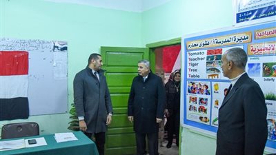 محافظ الإسكندرية يتفقد جولة الإعادة لانتخابات مجلس النواب بدائرة المنتزة