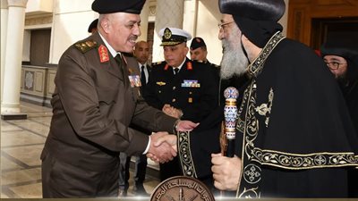 لإحياء قيم المحبة والتسامح.. وزير الدفاع والإنتاج الحربى يهنئ البابا تواضروس الثانى بمناسبة عيد الميلاد المجيد