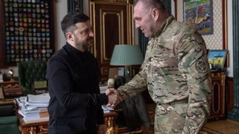 زيلينسكي يعيد هيكلة