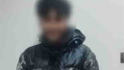 القبض على شخص لإدارته صفحة على مواقع التواصل للترويج لبيع أسلحة بيضاء 