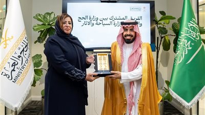 التنسيق المصري السعودي لرفع جودة خدمات المعتمرين.. اجتماع مشترك بين وزارتي السياحة والحج بجدة