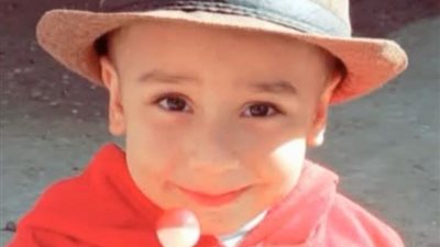 محكمة الجنايات تلاحق المتهمة بتعذيب ابن زوجها حتى وفاته في مطاي بالمنيا