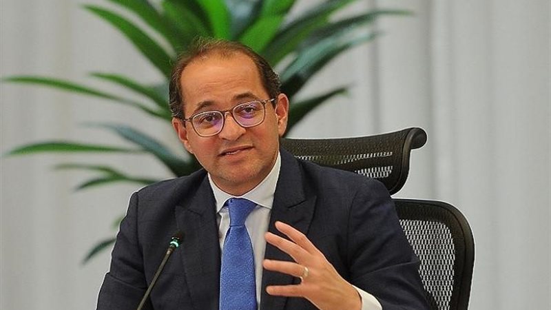 وزيرالمالية أحمد