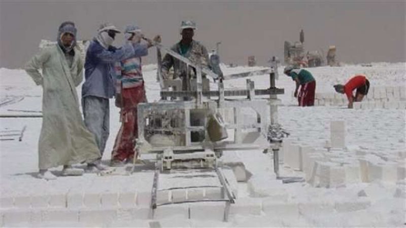 عمال المحاجر 