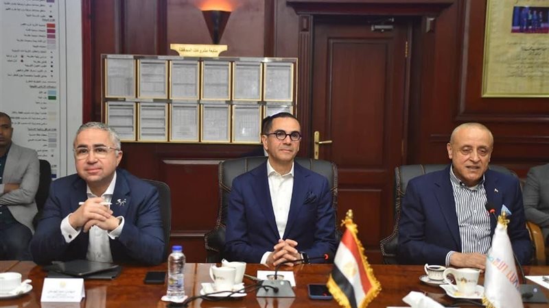 وزير الاستثمار 