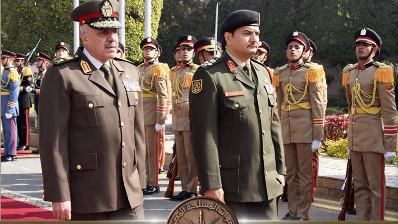 وزير الدفاع ونائب