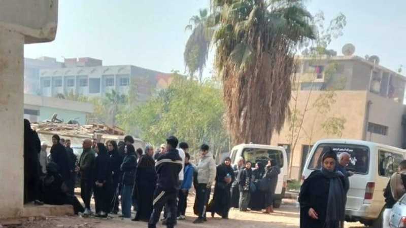 أهالي الضحايا أثناء