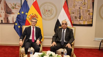 وزير العدل يوقع اتفاقيتين للمساعدة القضائية وتسليم المجرمين مع نظيره الإسباني