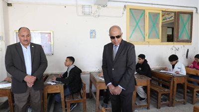 محافظ المنيا يتفقد لجان الإعدادية ويؤكد توفير أجواء مناسبة للطلاب