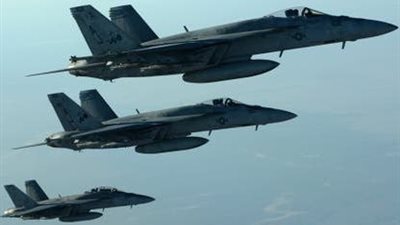 تصعيد شمال سوريا: التحالف الدولي يطلق تحذيرات جوية وسط توتر بين الجيش السوري وقسد