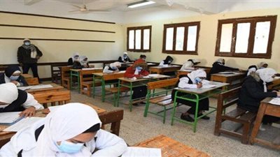 سوء الأحوال الجوية يؤجل امتحانات البحيرة ساعة واحدة غدًا الثلاثاء