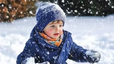 نصائح ذهبية لحماية عيون الأطفال في الشتاء