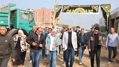 محافظ المنيا يتابع إنجاز السوق الحضاري ببني مزار ويطمئن التجار