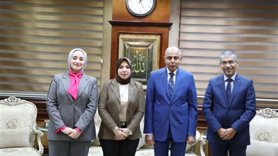 محافظ المنيا: التعاون وتوحيد الرؤى أساس النجاح وخدمة المواطن