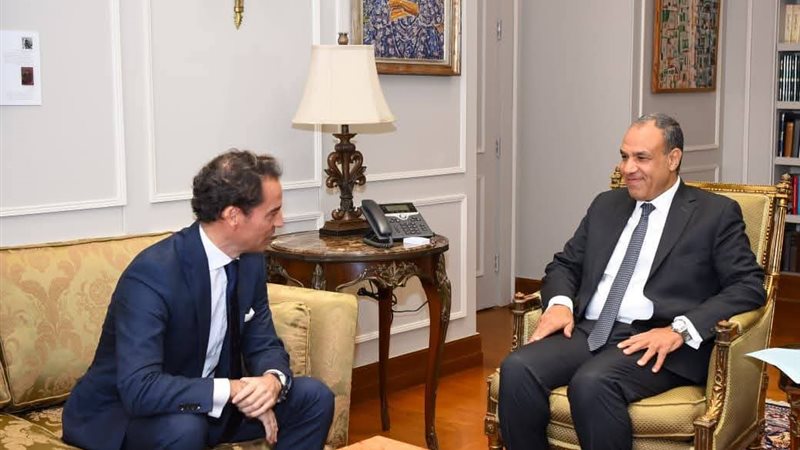 وزير الخارجية وخافيير